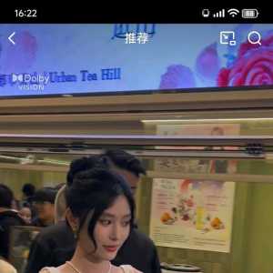兵子带明星范十足啊