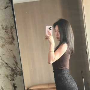 我保持身材的秘诀就是不吃男人画的大饼