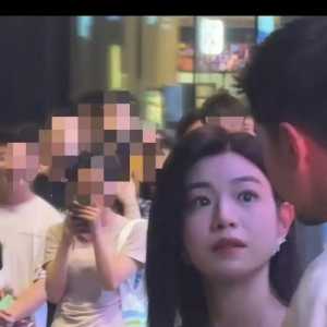 圆脸真的好抗老，看41岁的陈妍希就知道了，看起来很是那么清纯减龄