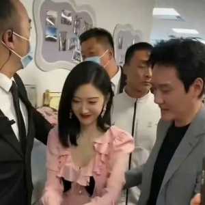 景甜现在已经不适合再当女主了