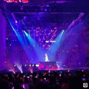 明星演唱会现场太震撼，氛围拉满！