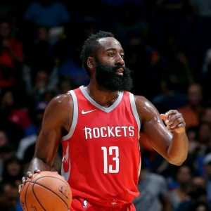 目前游戏中火箭队史最强阵容怎么组？