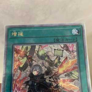 我觉得穿婚纱去明星演唱会的女孩不该被指责