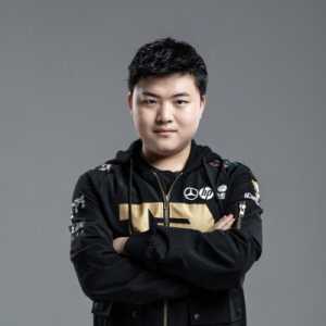 为什么我们这ad位被捧出过好几个大明星，lck那边大明星都是中上
