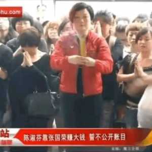 【四大天王】实绩惨兮兮的张国荣，是如何一步步披上“巨星”的外衣的？