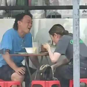 为什么香港的明星这么随和？