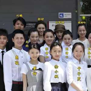 北京电影学院2007届毕业生合影，里面有你认识的明星吗？