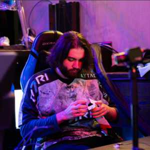 Jame深度采访：职业、生活、爱好，以及反偶像崇拜的个人哲学