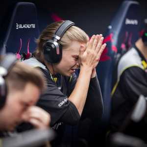 外媒观点：顶级教练B1ad3仍需s1mple的辅助